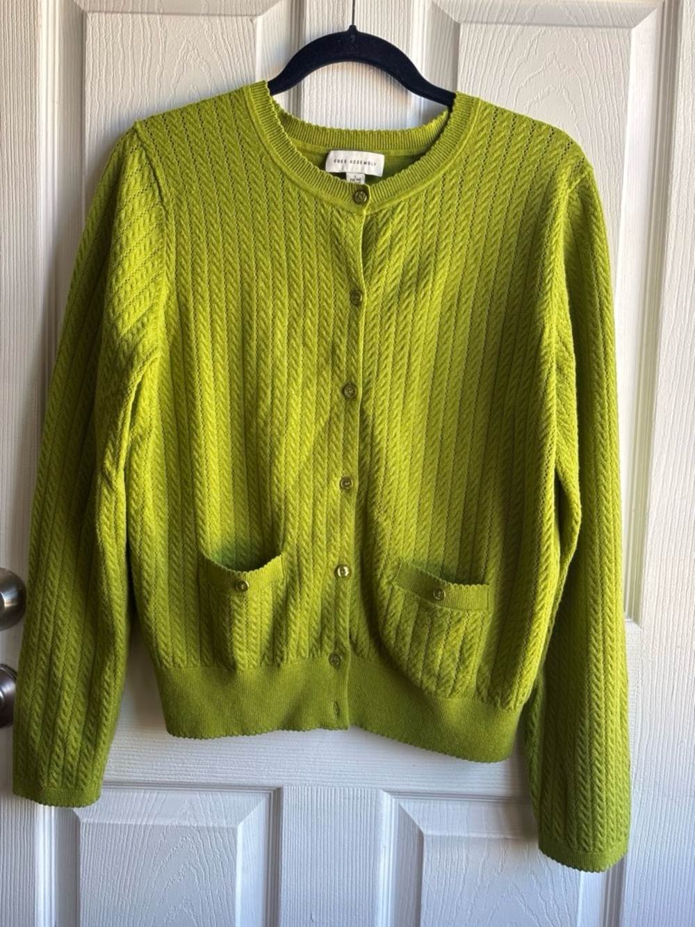 💚🍋Free Assembly Lime Green Cozy Yarn Cable Cardigan Size L